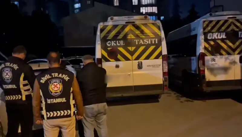 Görüntüler Tepki Çekti: İki Servis Sürücüsüne Gözaltı Kararı