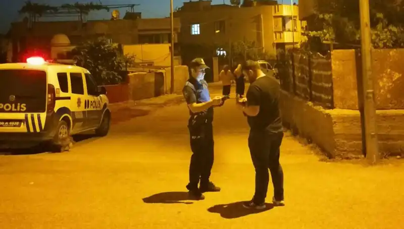 Husumetlilerinin Evine Ateş Açarak Kaçan Şahıs Aranıyor