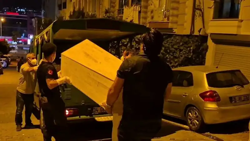 Esenyurt’ta Şok Eden Olay: Bir Kadın Cansız Bulundu!