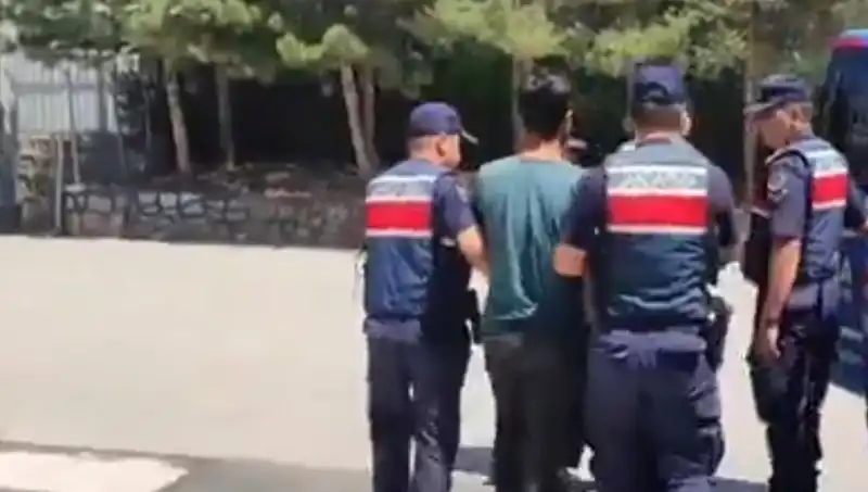 DAEŞ Operasyonu: 14 İlde 26 Kişi Gözaltına Alındı