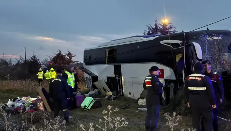 Çanakkale'de Otobüs Faciası: Kontrolden Çıkan Araç Şarampole Uçtu
